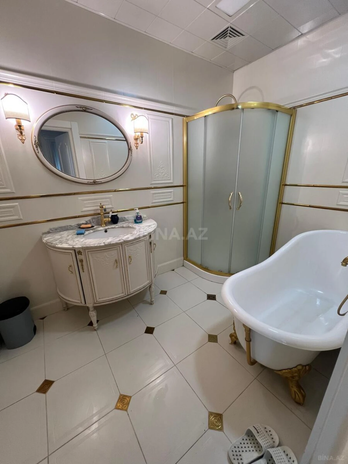 Kirayə verilir 3 otaqlı mənzil 170 m²