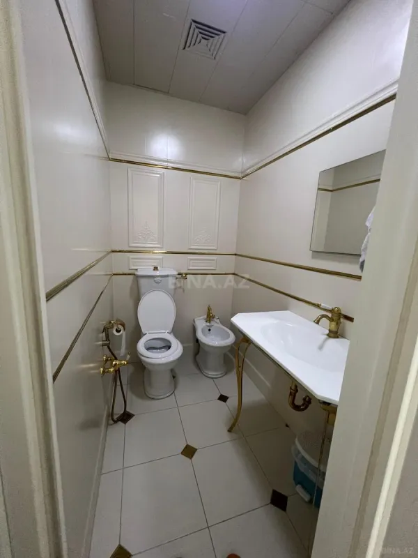 Kirayə verilir 3 otaqlı mənzil 170 m²