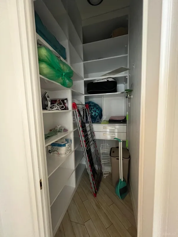 Kirayə verilir 3 otaqlı mənzil 170 m²