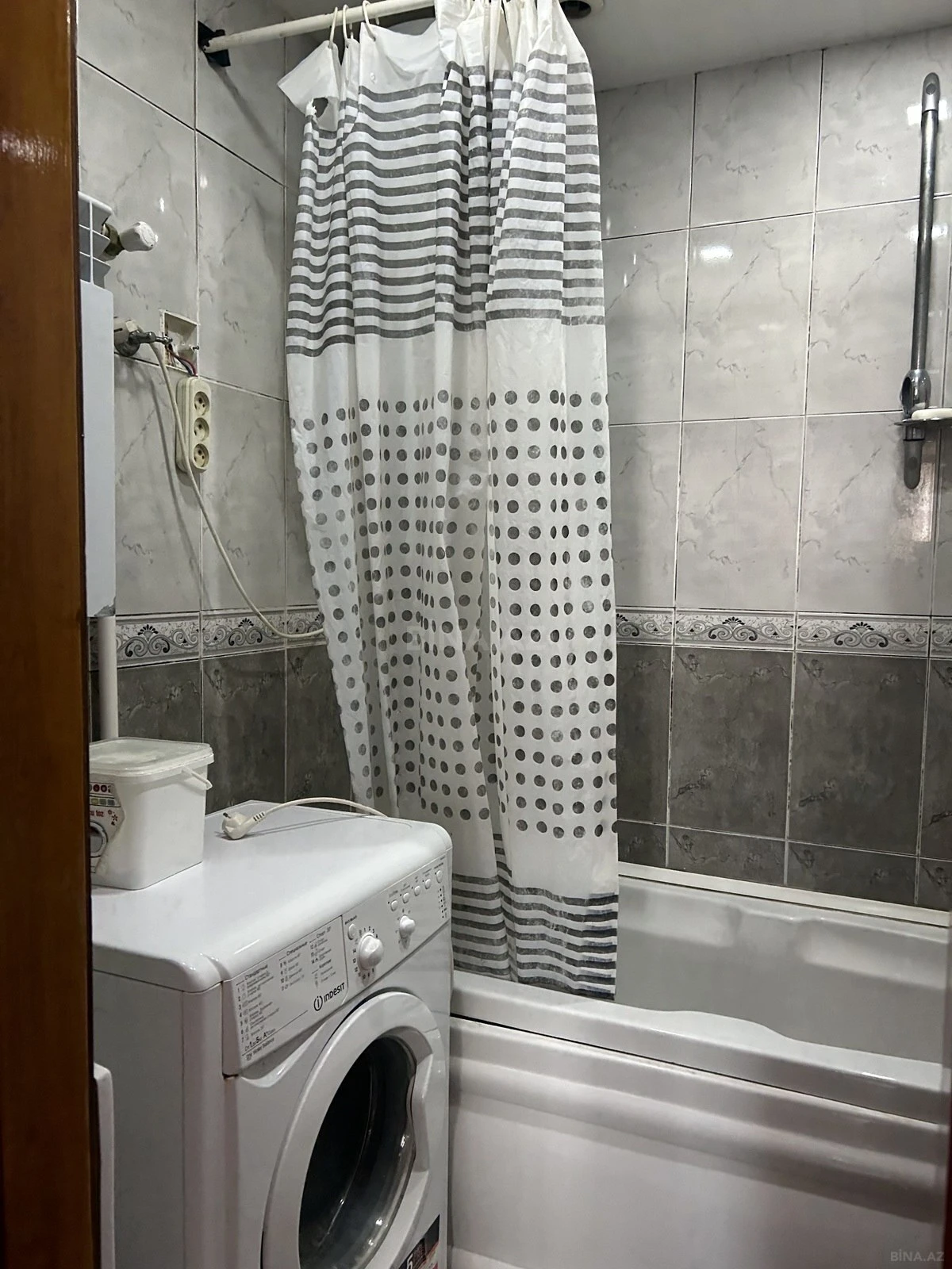 Kirayə verilir 2 otaqlı mənzil 60 m²