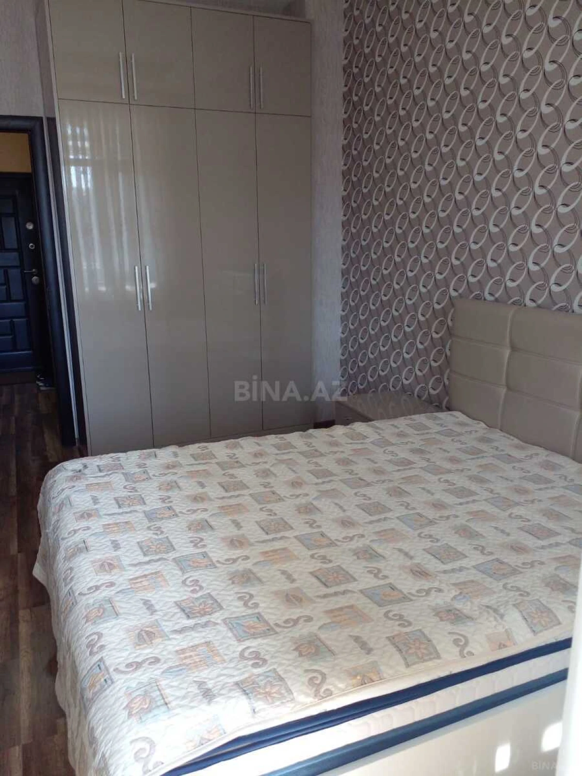Kirayə verilir 2 otaqlı mənzil 55 m²