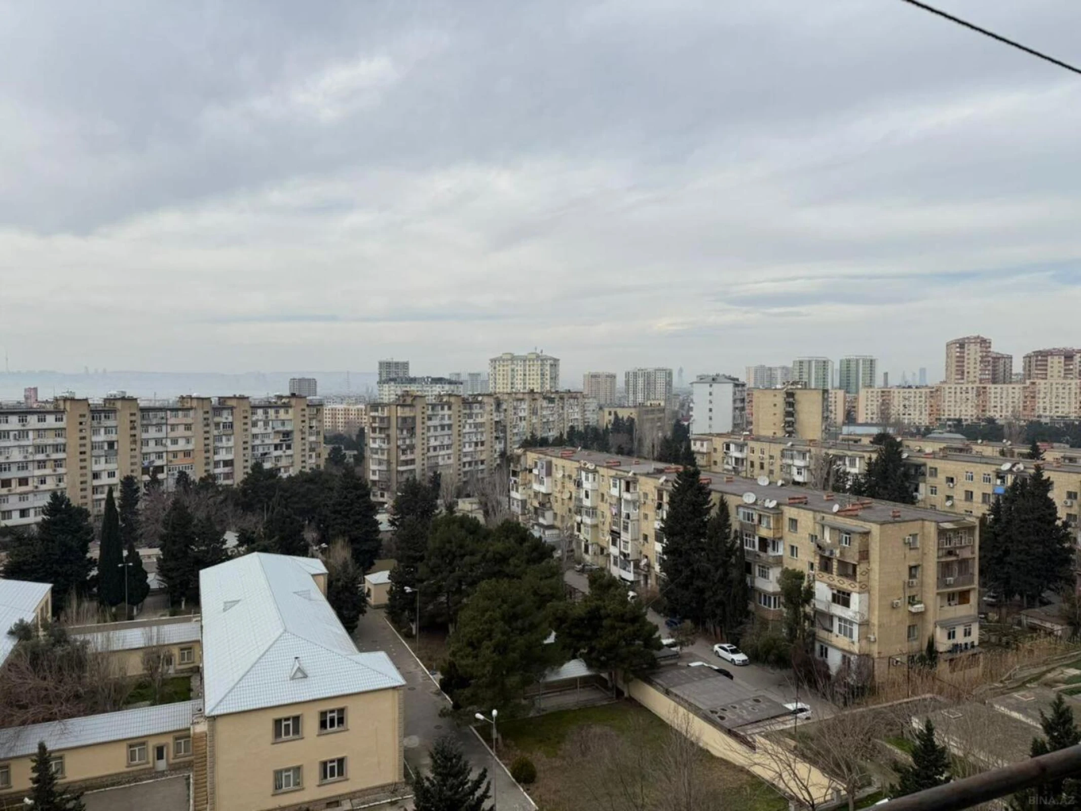 Satılır 3 otaqlı mənzil 95 m²