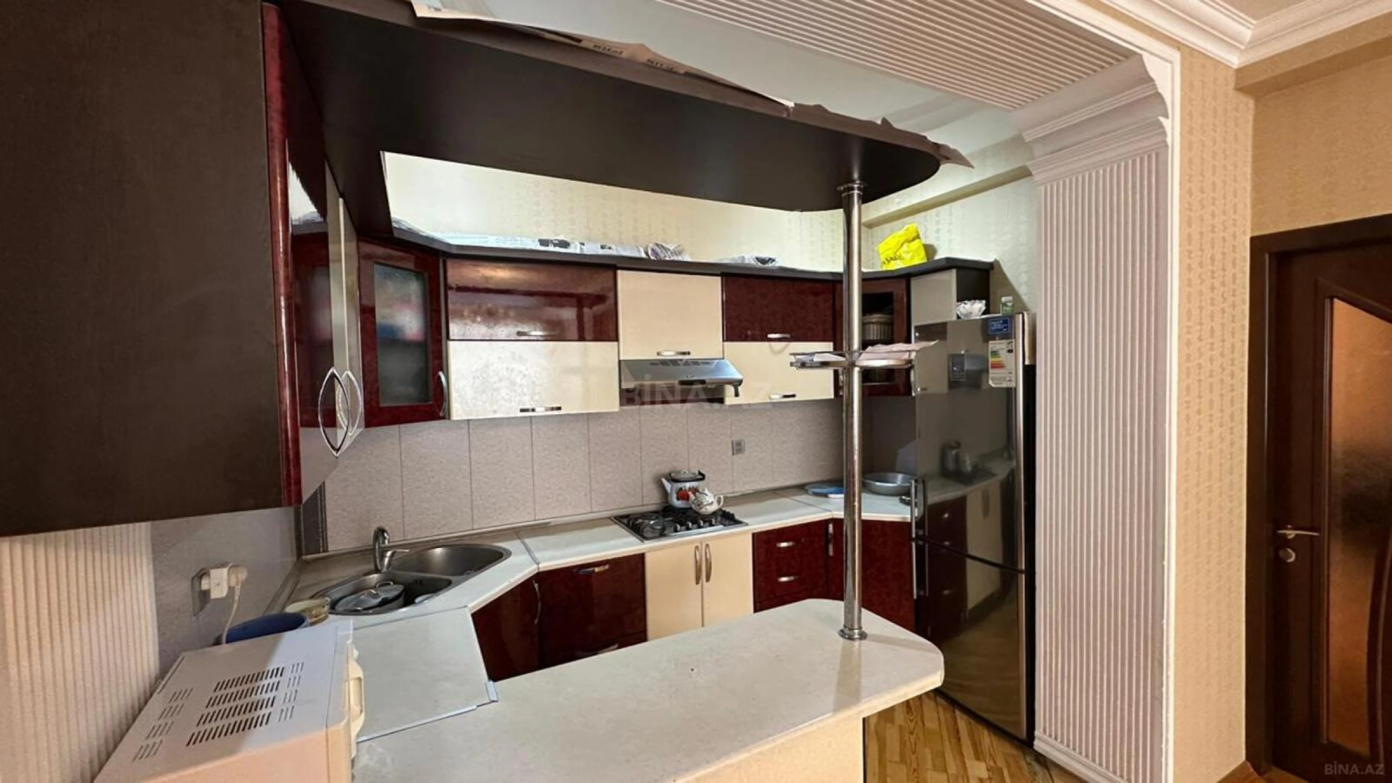 Satılır 3 otaqlı mənzil 90 m²