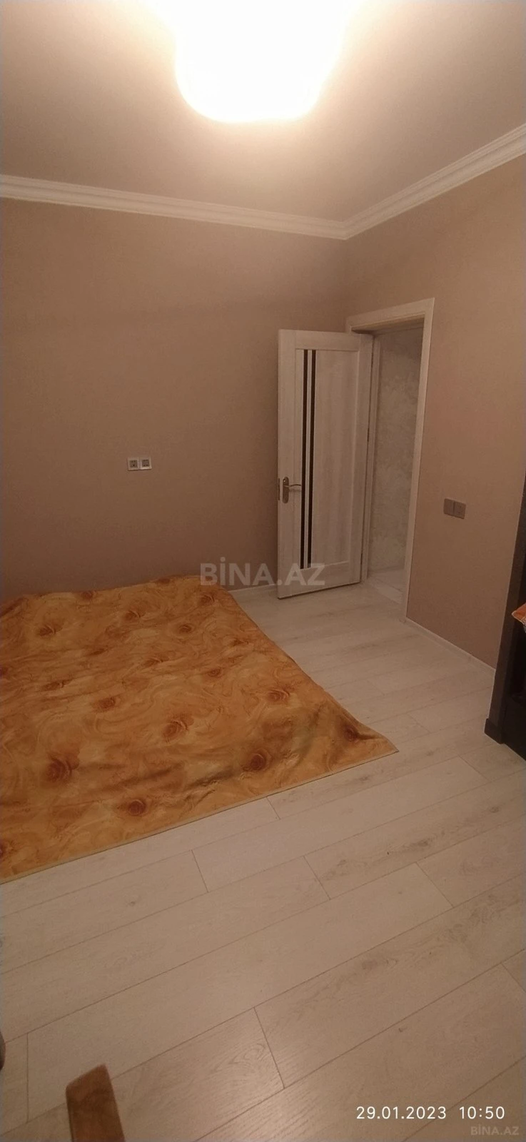 Satılır 4 otaqlı həyət evi 132 m²