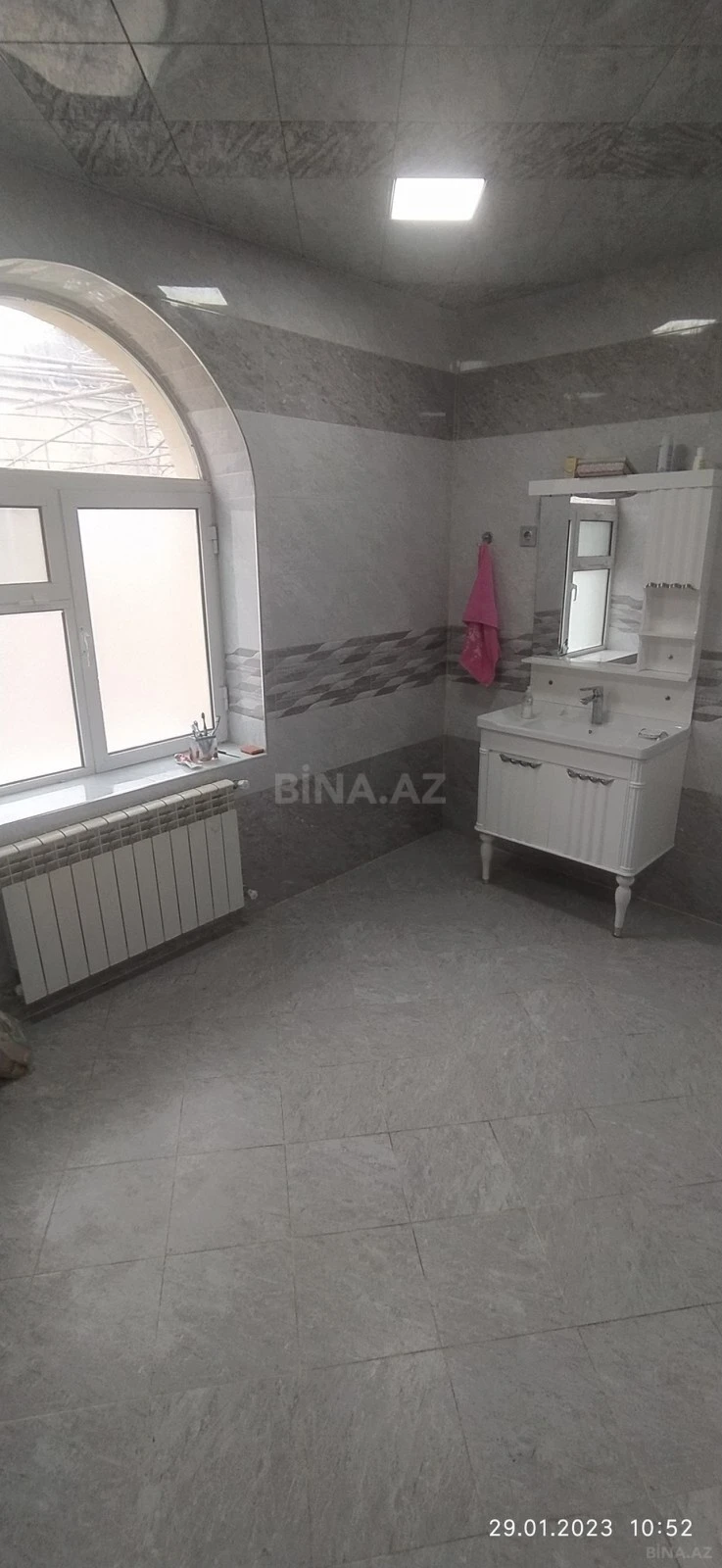 Satılır 4 otaqlı həyət evi 132 m²
