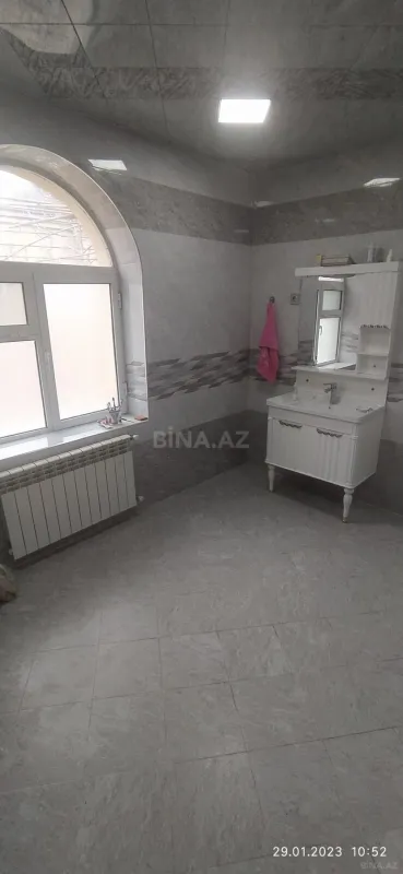 Satılır 4 otaqlı həyət evi 132 m²