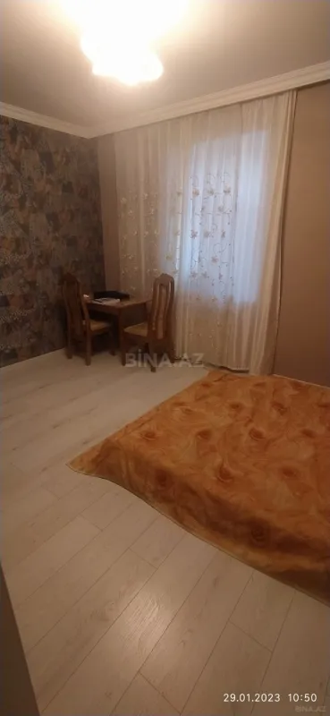 Satılır 4 otaqlı həyət evi 132 m²