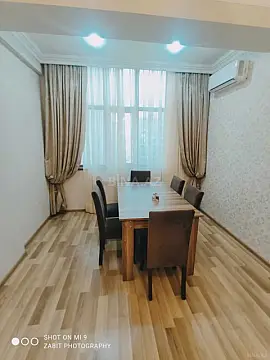 Kirayə verilir 2 otaqlı mənzil 80 m²