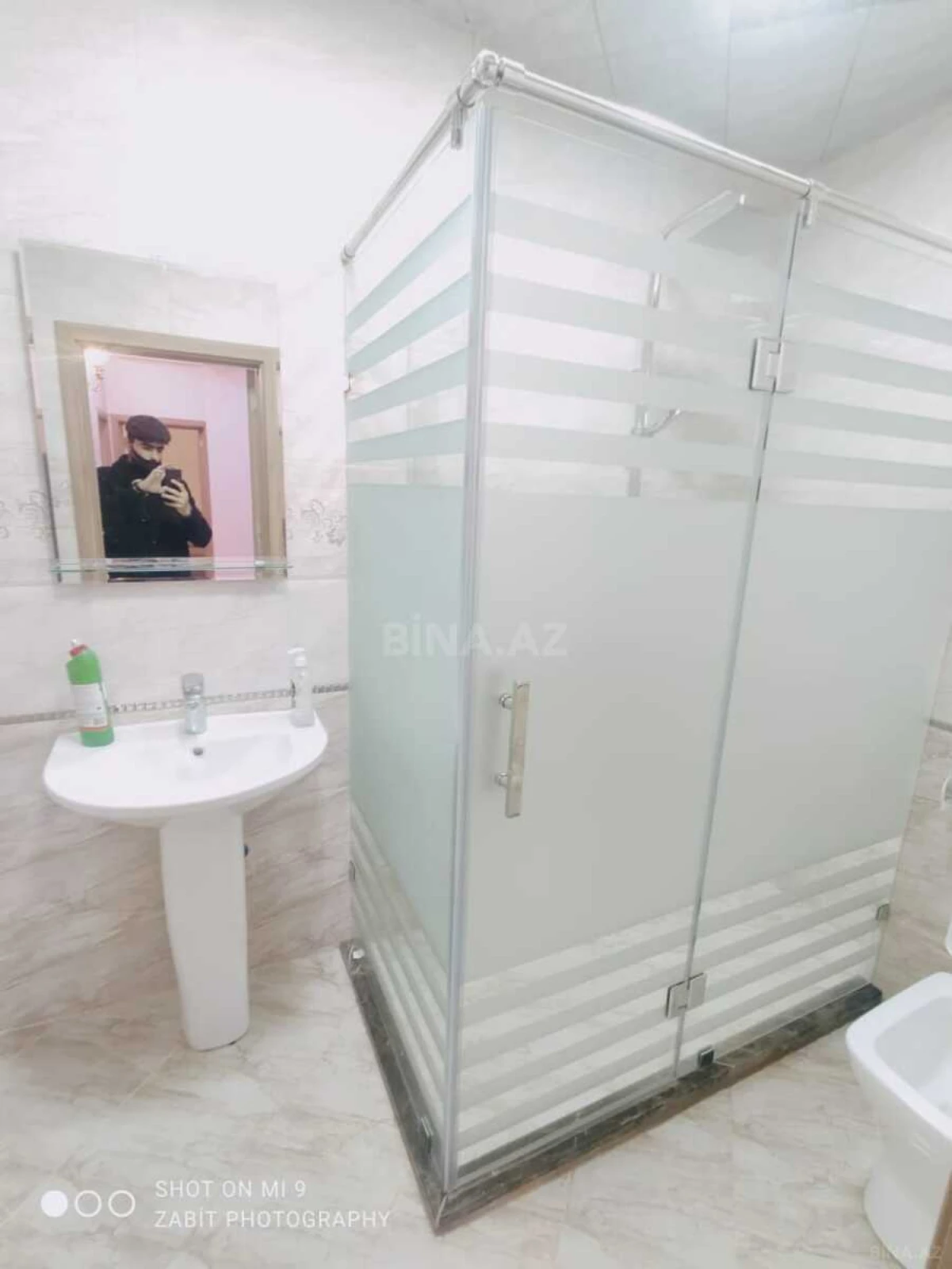 Kirayə verilir 2 otaqlı mənzil 80 m²