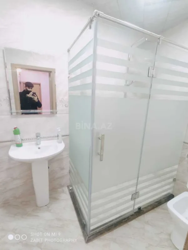 Kirayə verilir 2 otaqlı mənzil 80 m²