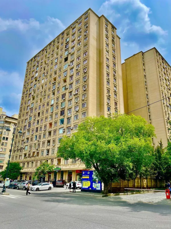 Kirayə verilir 2 otaqlı mənzil 80 m²