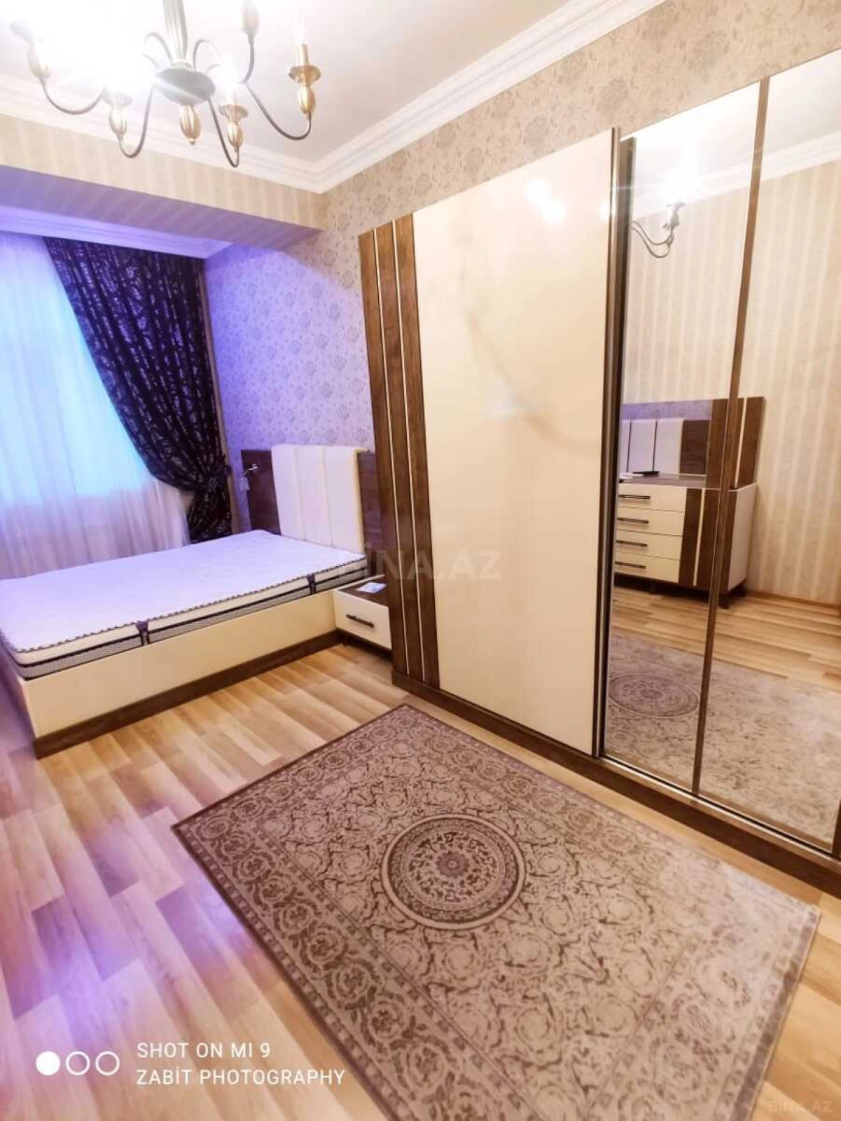 Kirayə verilir 2 otaqlı mənzil 80 m²