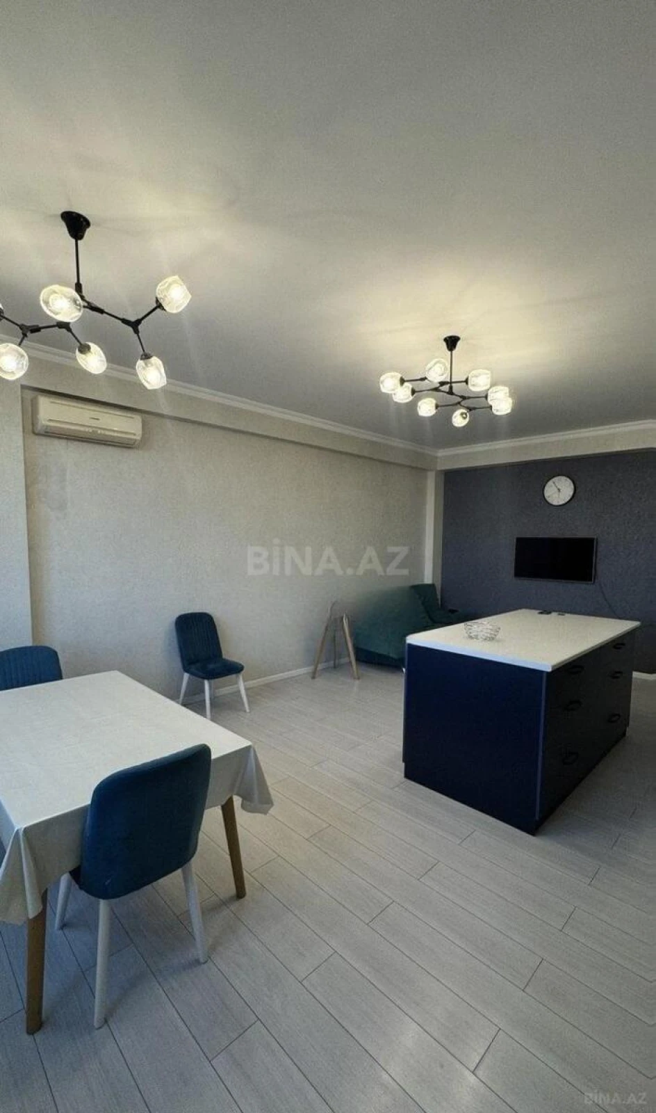 Kirayə verilir 3 otaqlı mənzil 135 m²