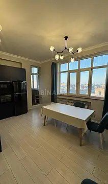 Kirayə verilir 3 otaqlı mənzil 135 m² — Bakı, Nərimanov 3 otaq 135.00 m²