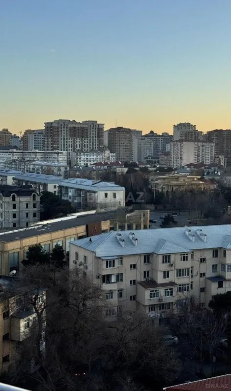 Kirayə verilir 3 otaqlı mənzil 135 m²