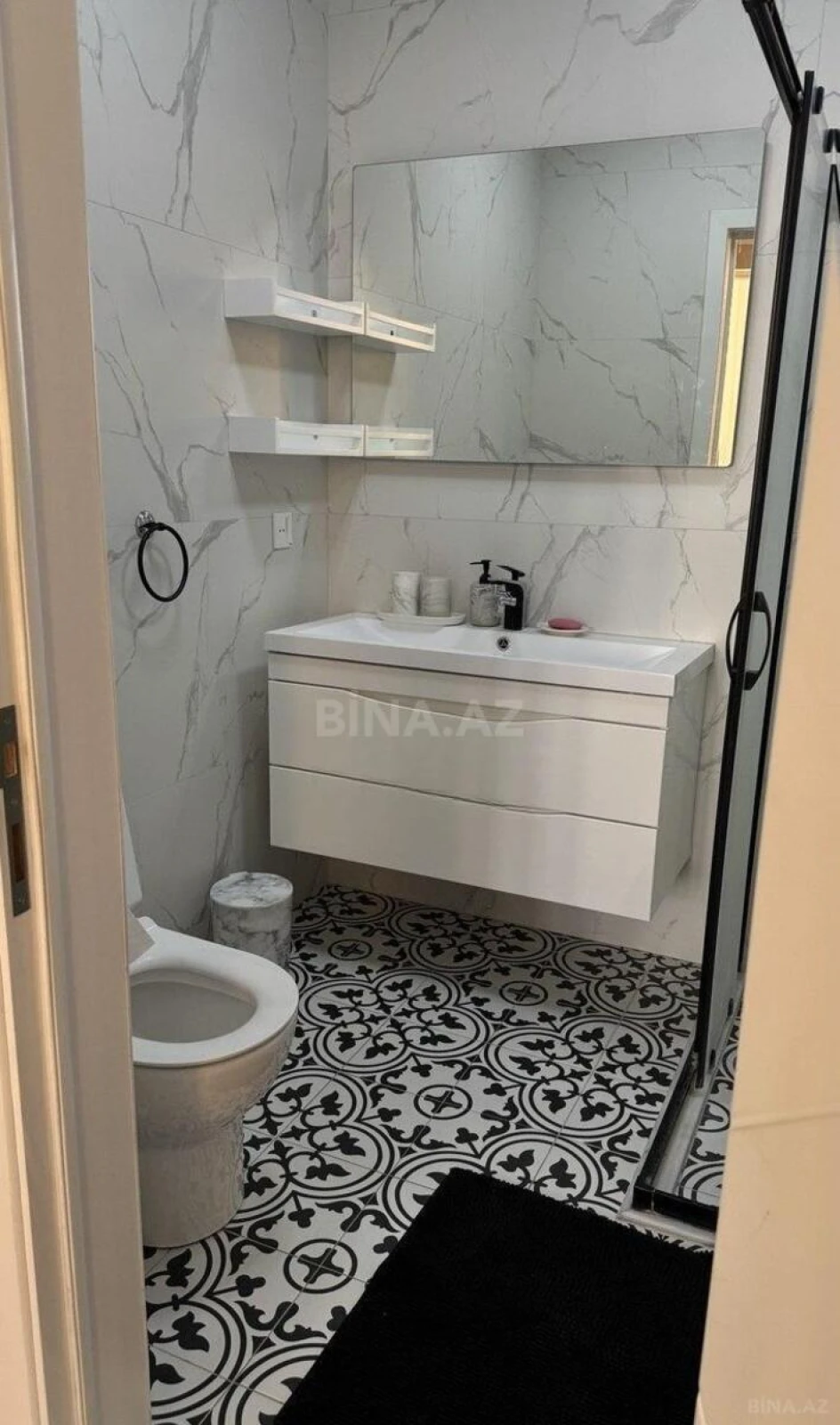 Kirayə verilir 3 otaqlı mənzil 135 m²
