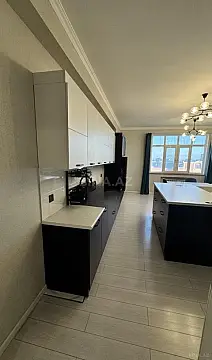Kirayə verilir 3 otaqlı mənzil 135 m²