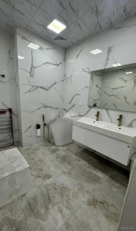 Kirayə verilir 3 otaqlı mənzil 135 m²