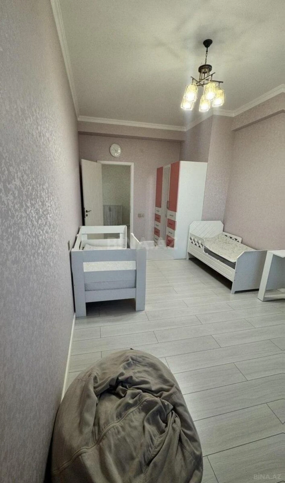 Kirayə verilir 3 otaqlı mənzil 135 m²