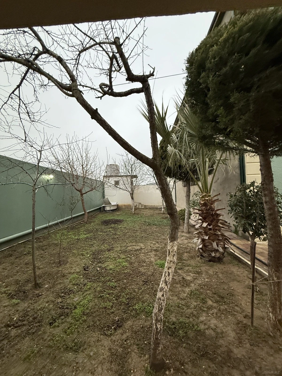 Satılır 6 otaqlı həyət evi 250 m²