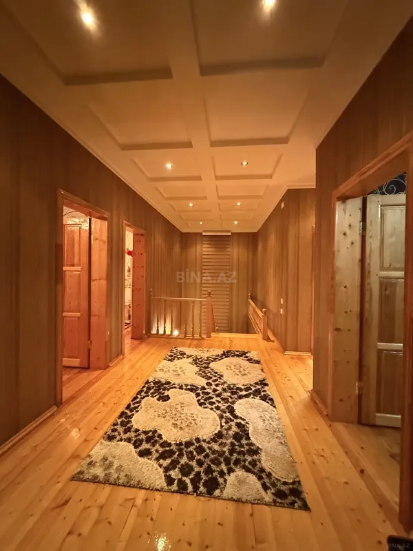 Satılır 6 otaqlı həyət evi 250 m²
