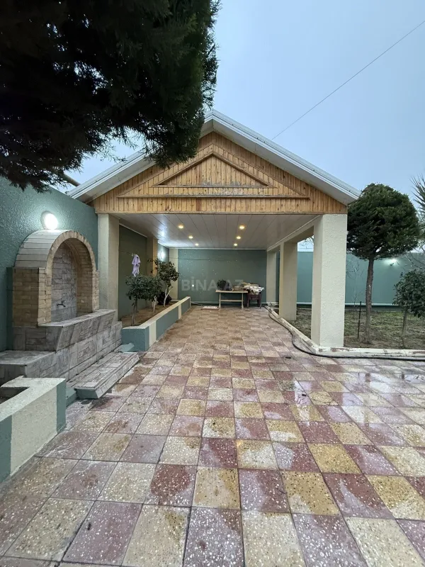 Satılır 6 otaqlı həyət evi 250 m²