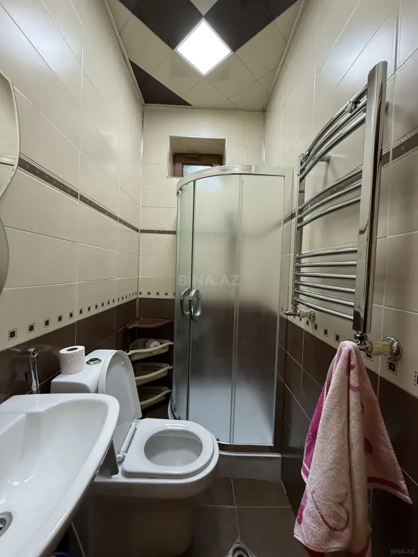 Satılır 6 otaqlı həyət evi 250 m²