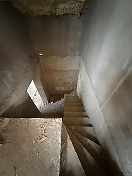 Satılır 4 otaqlı mənzil 110 m²