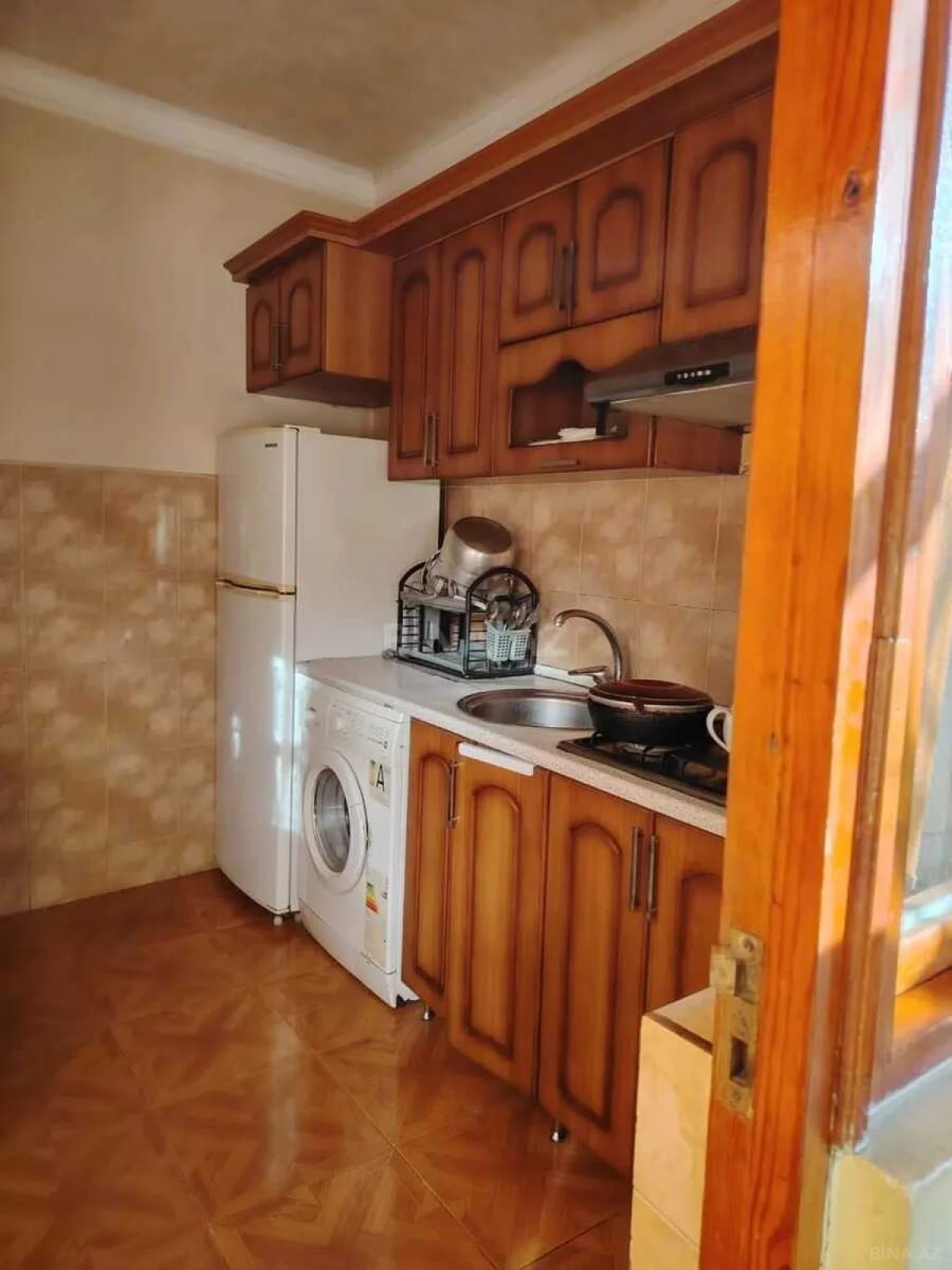 Kirayə verilir 2 otaqlı mənzil 75 m²