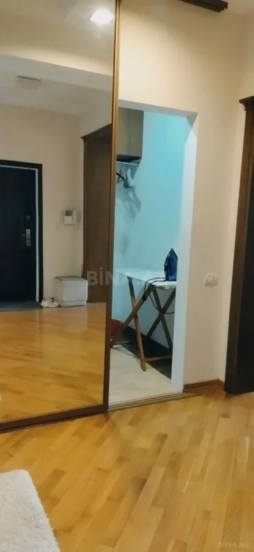 Kirayə verilir 3 otaqlı mənzil 95 m²