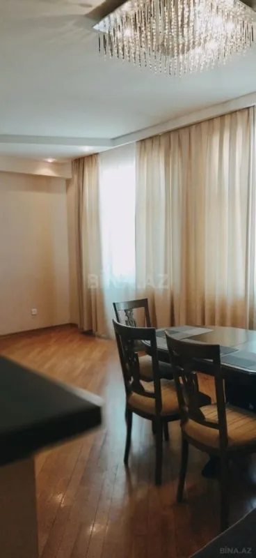 Kirayə verilir 3 otaqlı mənzil 95 m²