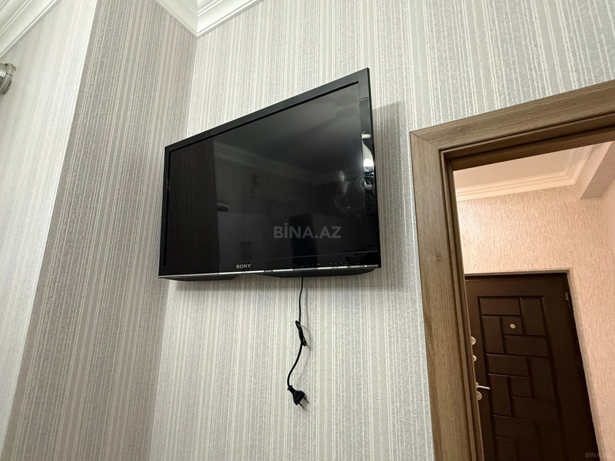 Kirayə verilir 2 otaqlı mənzil 82 m²