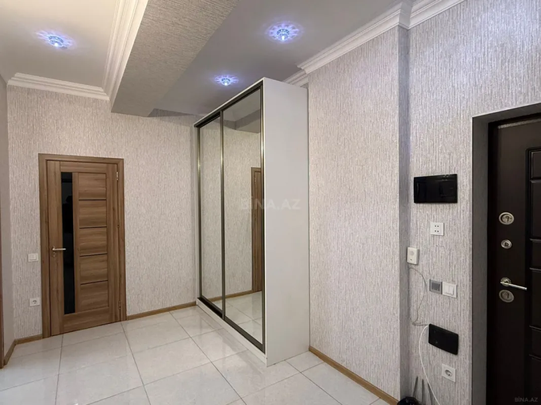 Kirayə verilir 2 otaqlı mənzil 76 m²