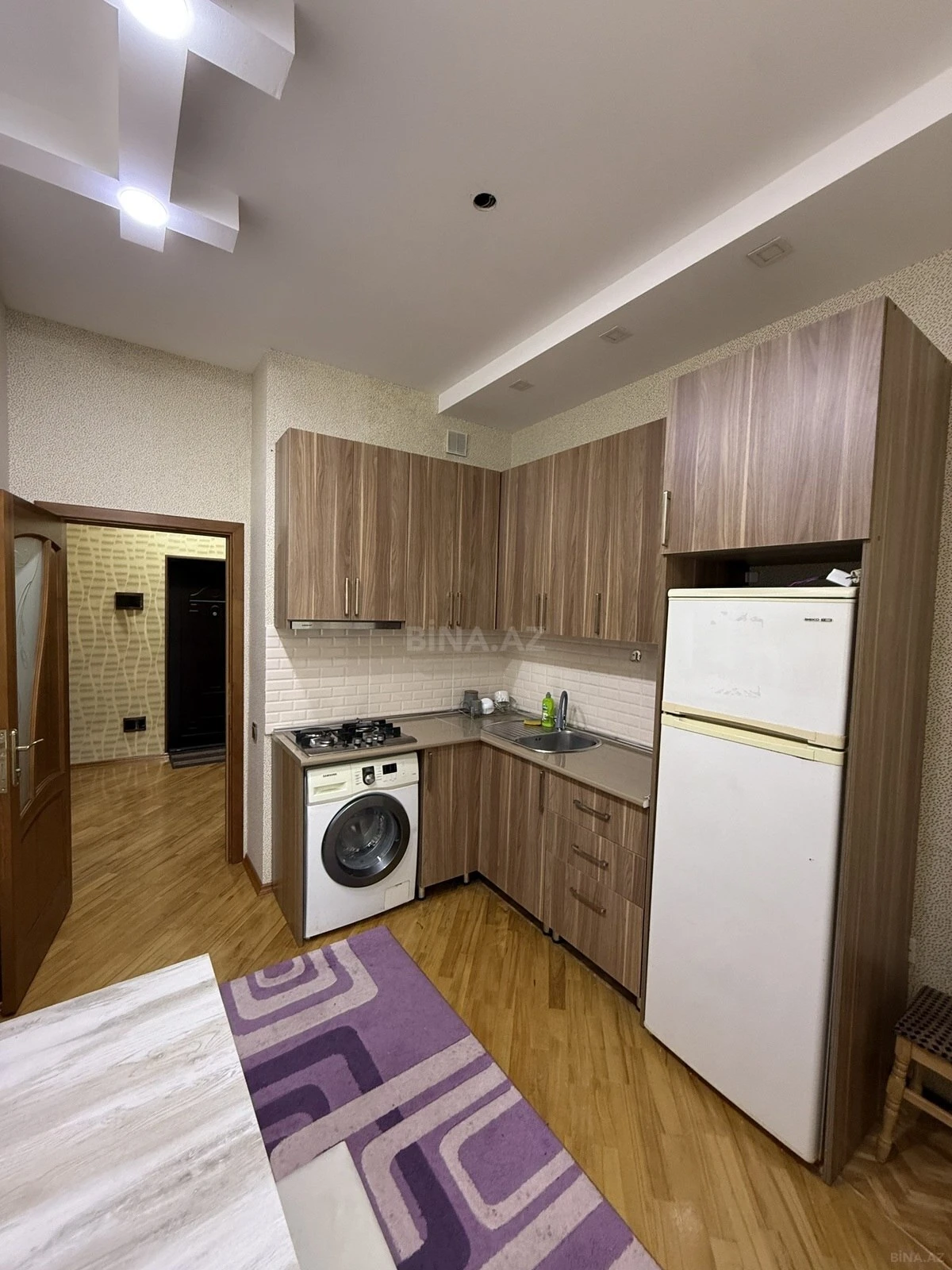 Kirayə verilir 2 otaqlı mənzil 85 m²