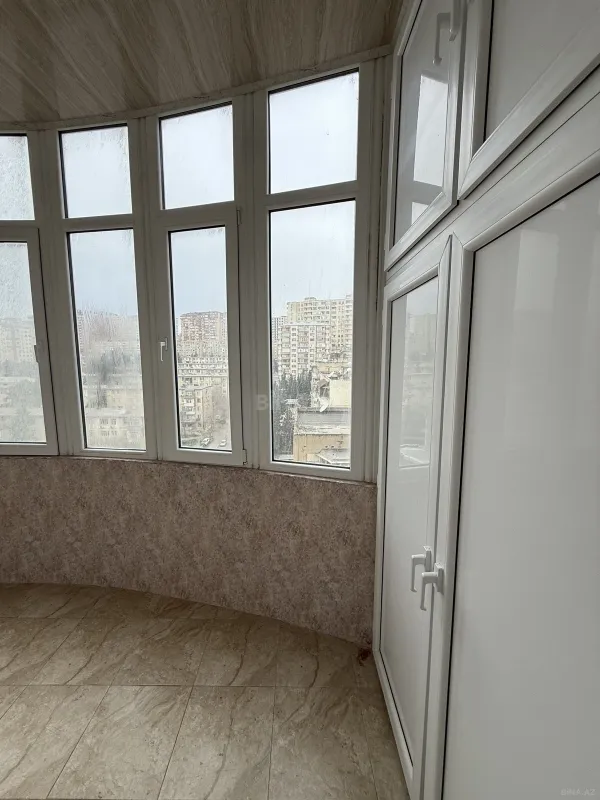 Kirayə verilir 2 otaqlı mənzil 85 m²