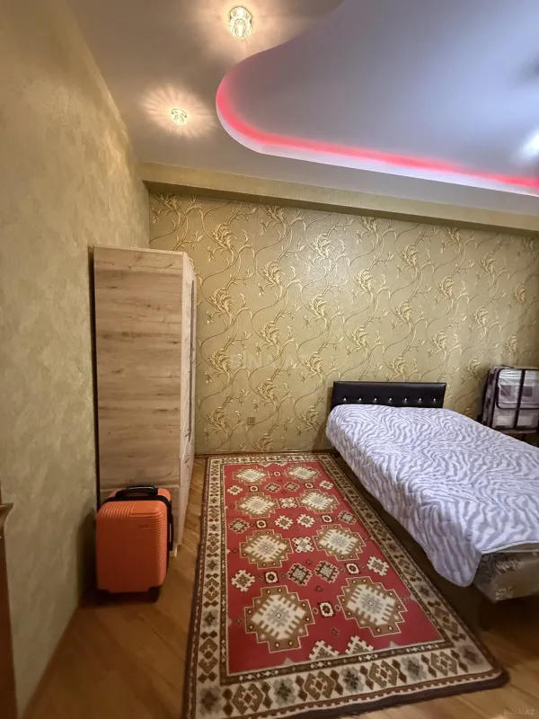 Kirayə verilir 2 otaqlı mənzil 85 m²