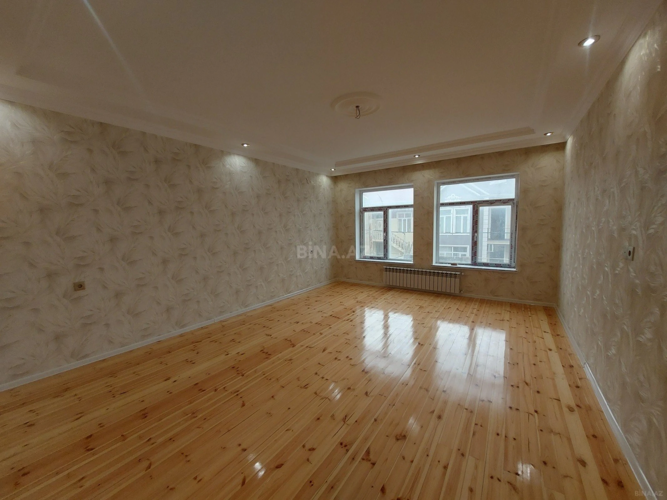 Satılır 4 otaqlı həyət evi 130 m²