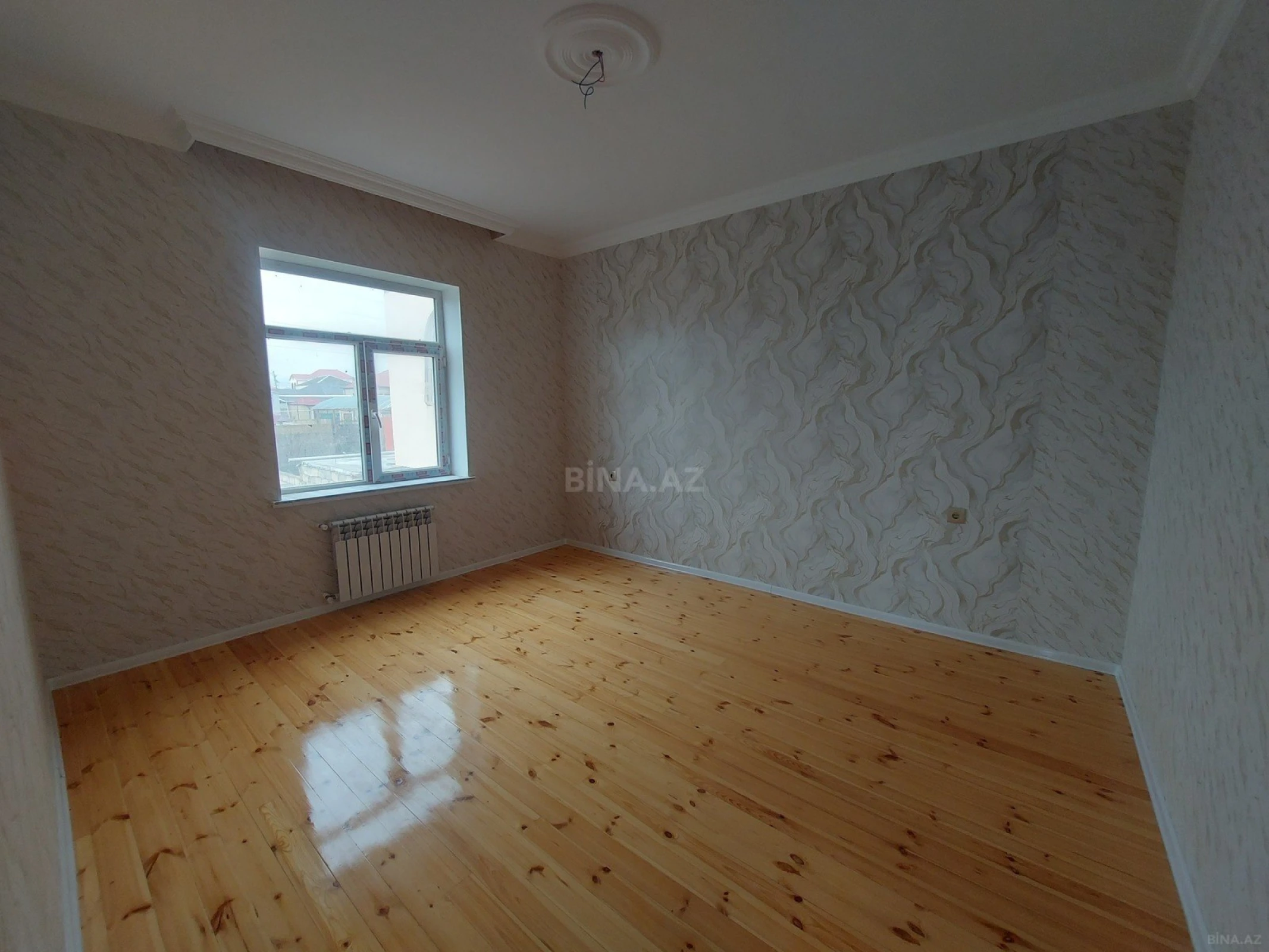 Satılır 4 otaqlı həyət evi 130 m²