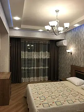 Kirayə verilir 2 otaqlı mənzil 78 m²