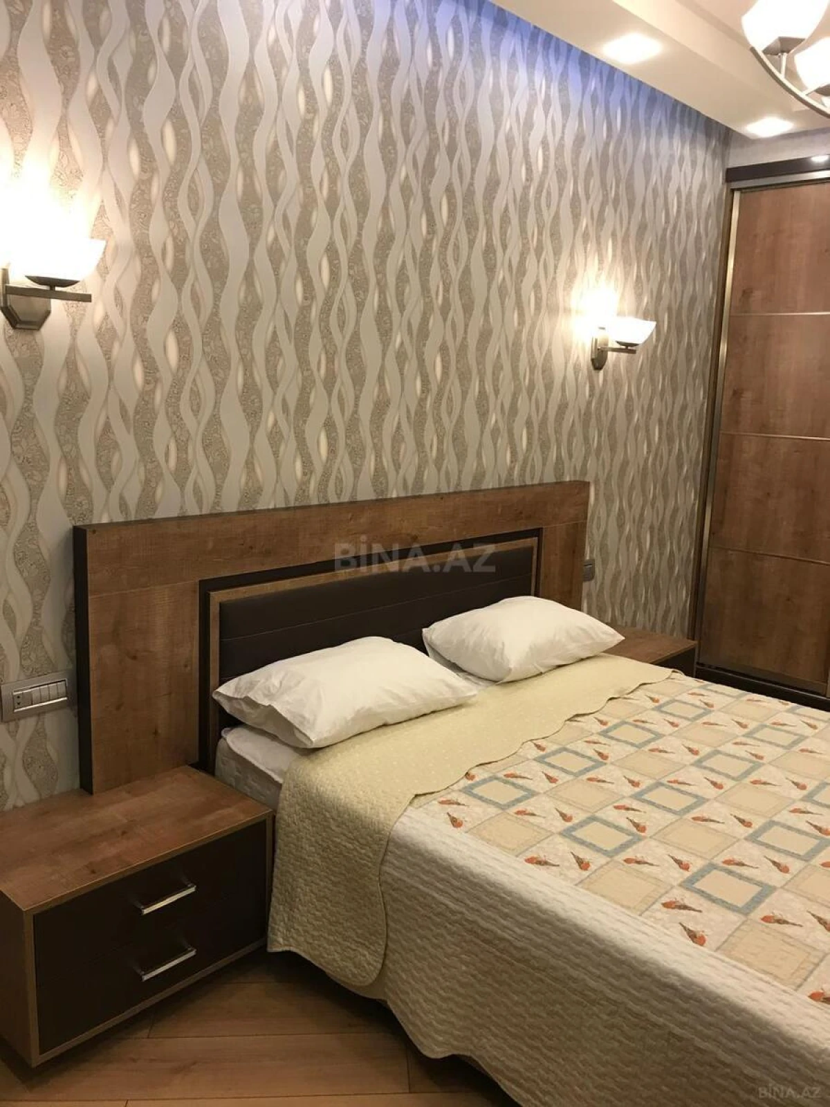 Kirayə verilir 2 otaqlı mənzil 78 m²