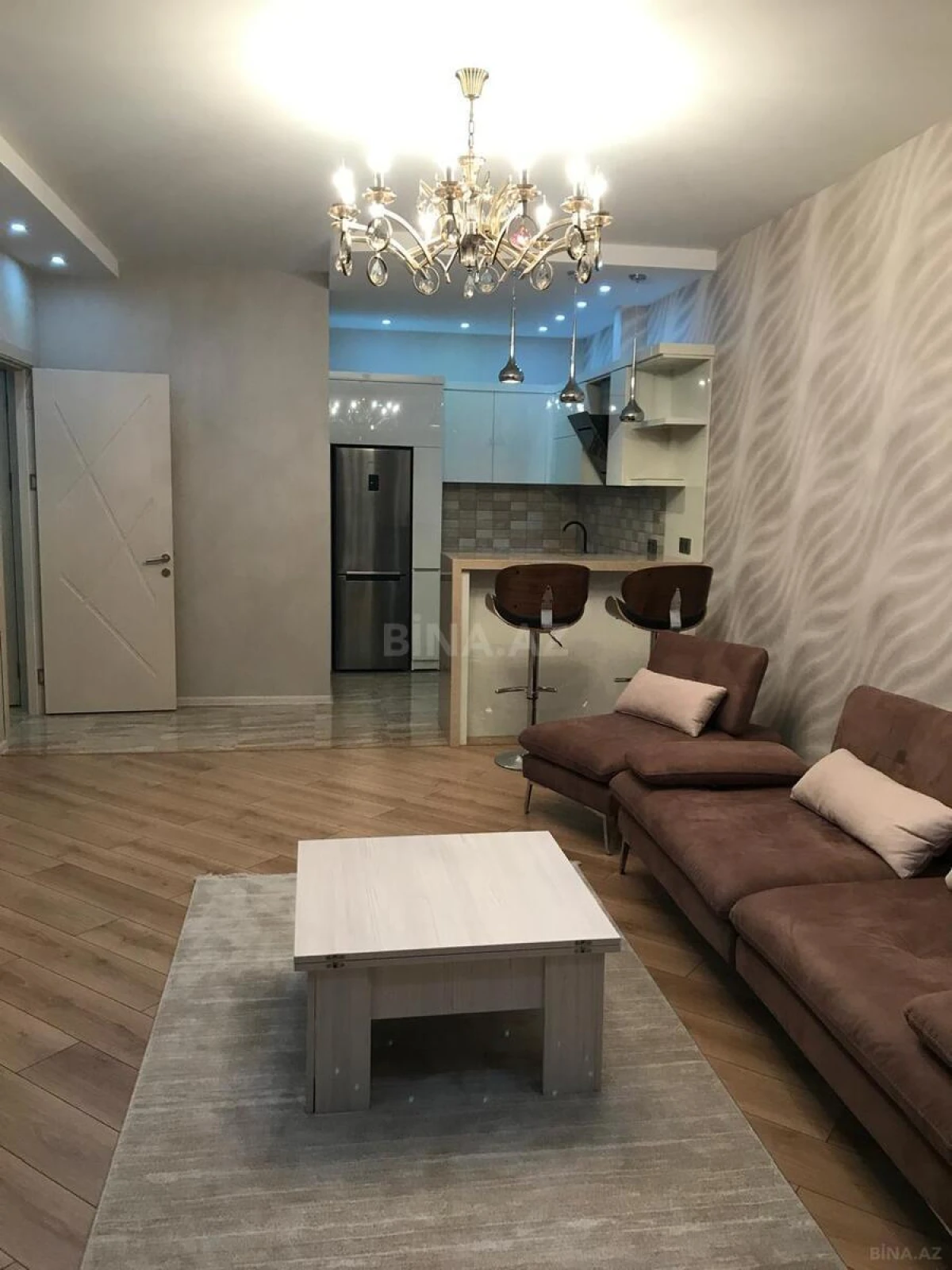 Kirayə verilir 2 otaqlı mənzil 78 m²