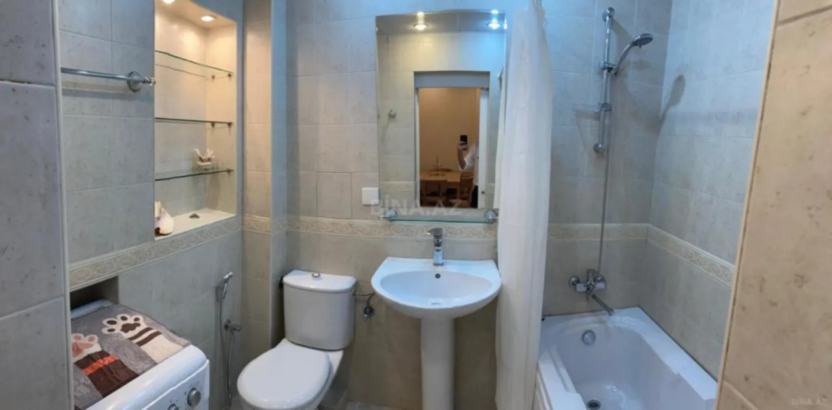 Kirayə verilir 2 otaqlı mənzil 60 m²