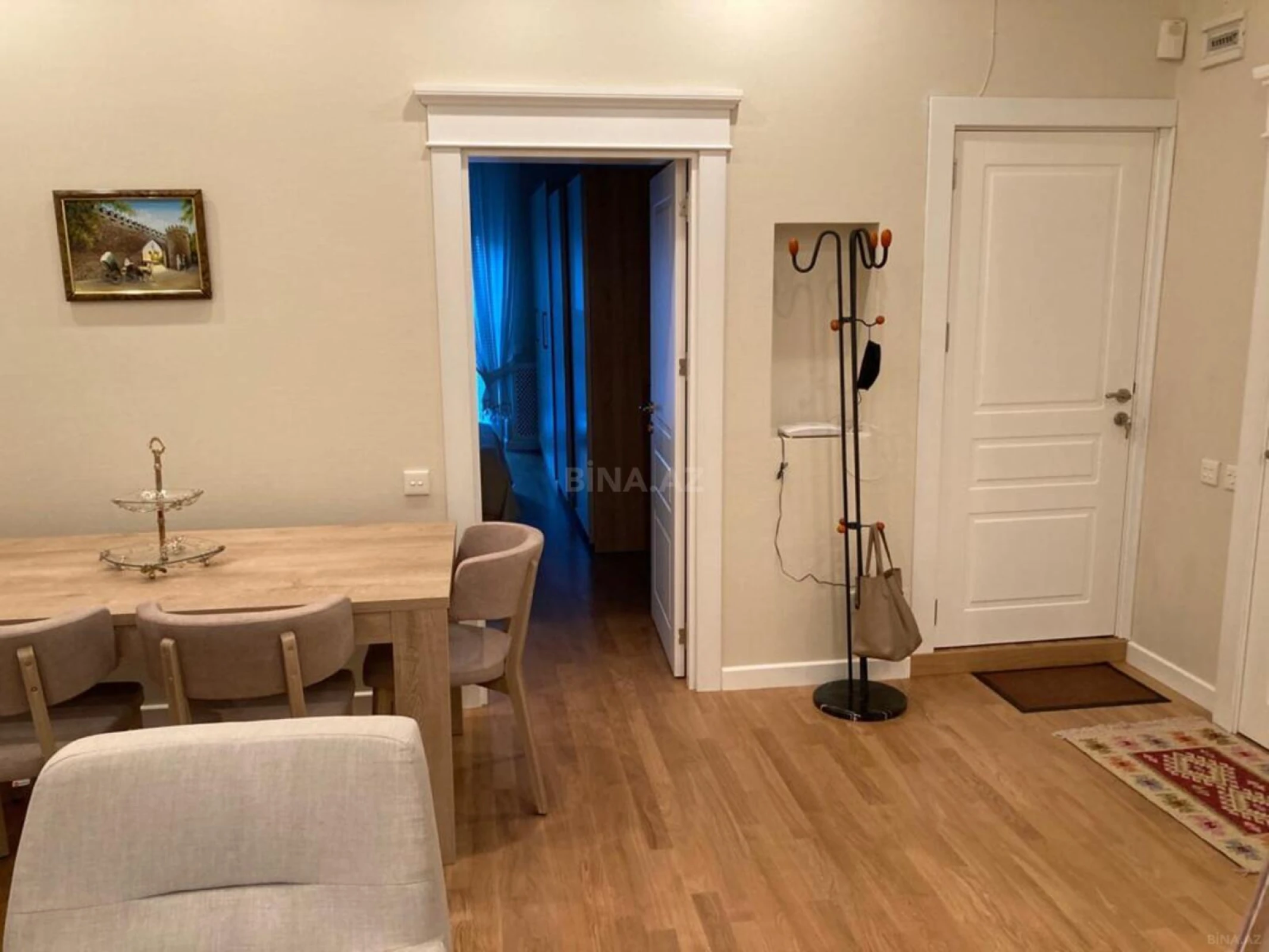 Kirayə verilir 2 otaqlı mənzil 60 m²