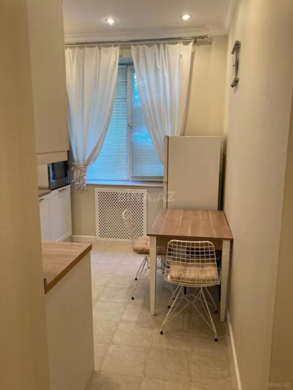 Kirayə verilir 2 otaqlı mənzil 60 m²