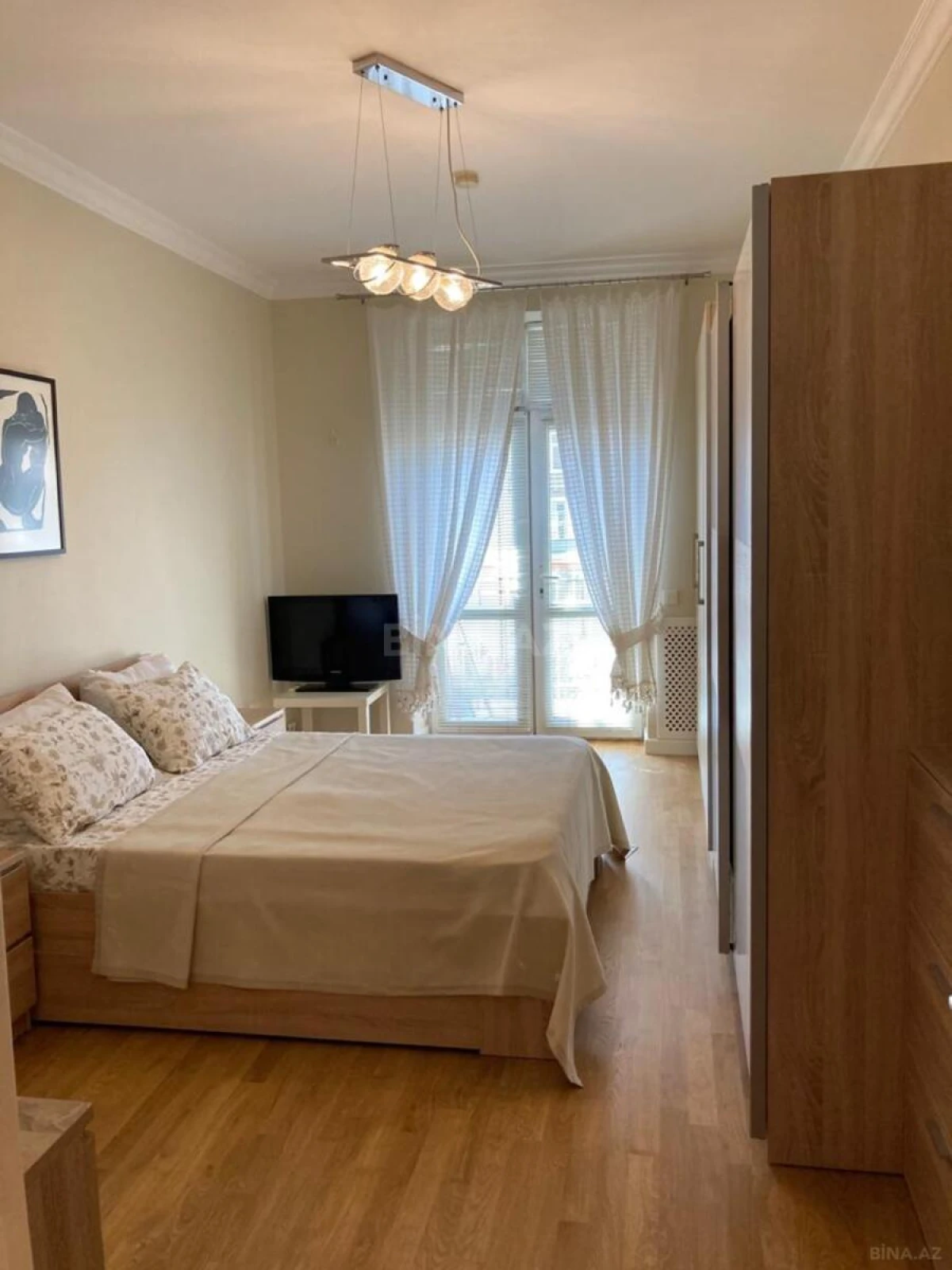 Kirayə verilir 2 otaqlı mənzil 60 m²