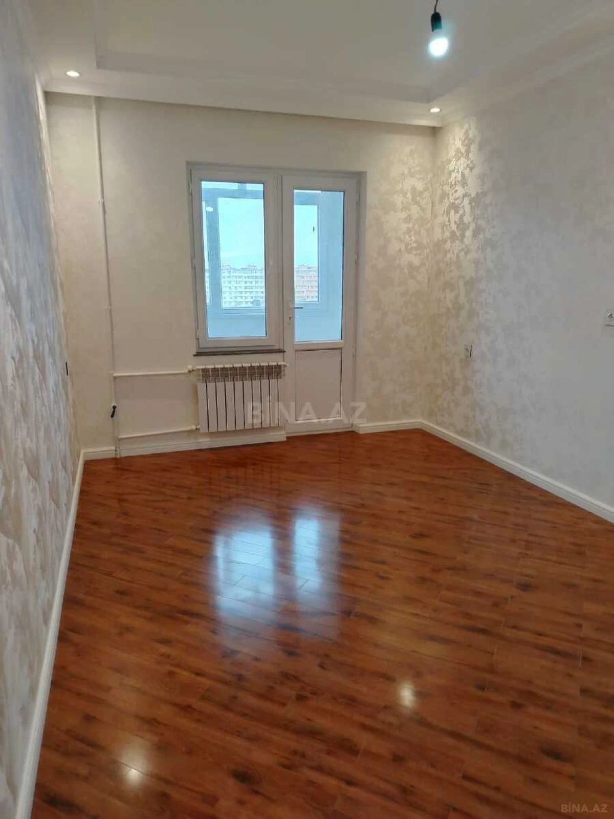 Satılır 2 otaqlı mənzil 65 m²