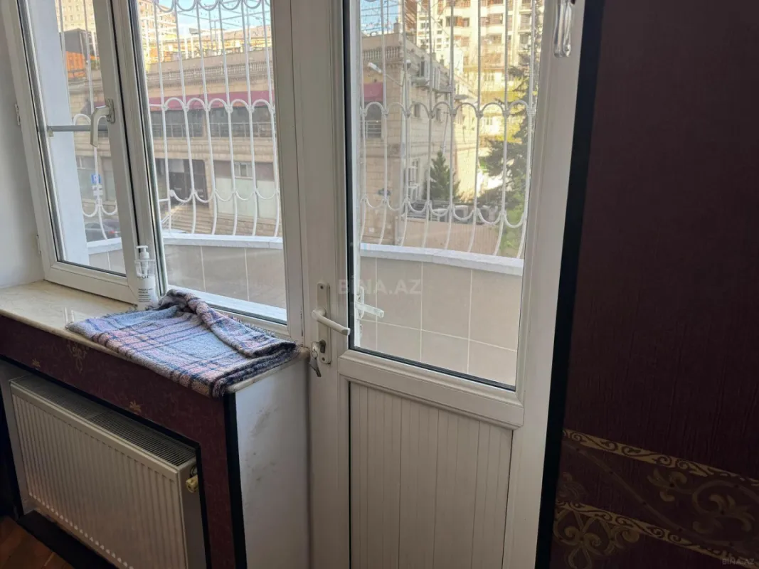 Satılır 3 otaqlı mənzil 125 m²