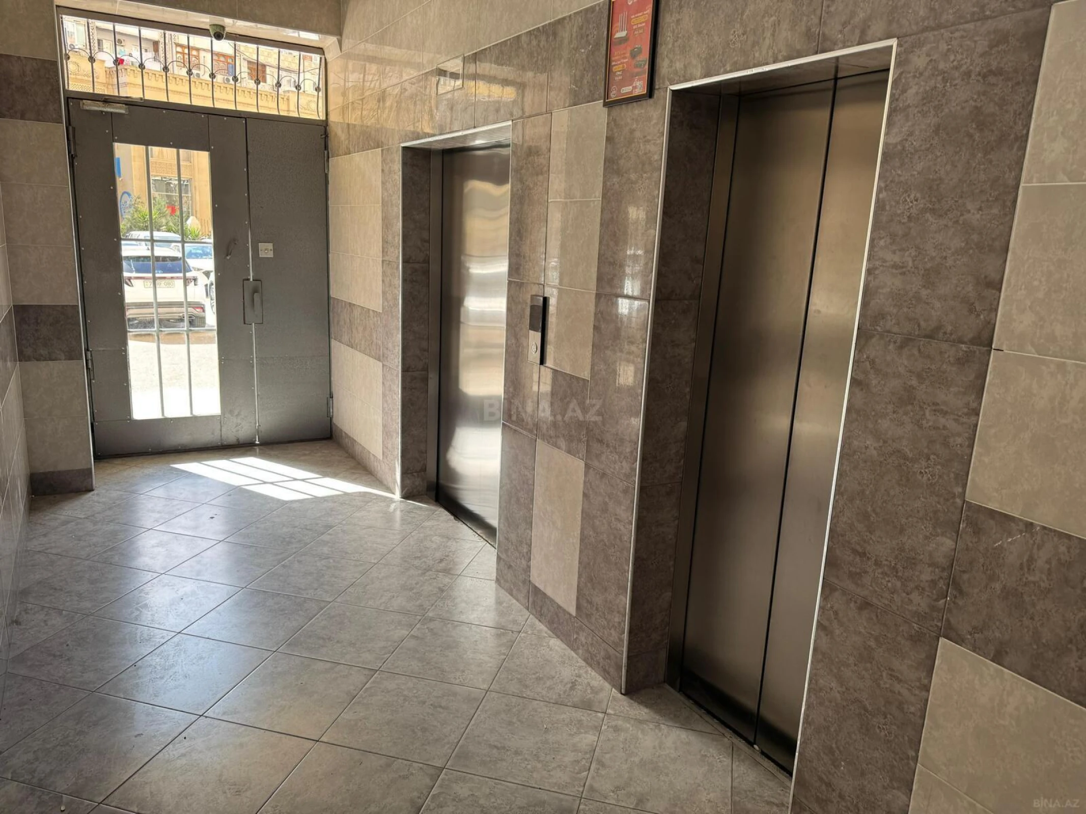 Satılır 3 otaqlı mənzil 125 m²