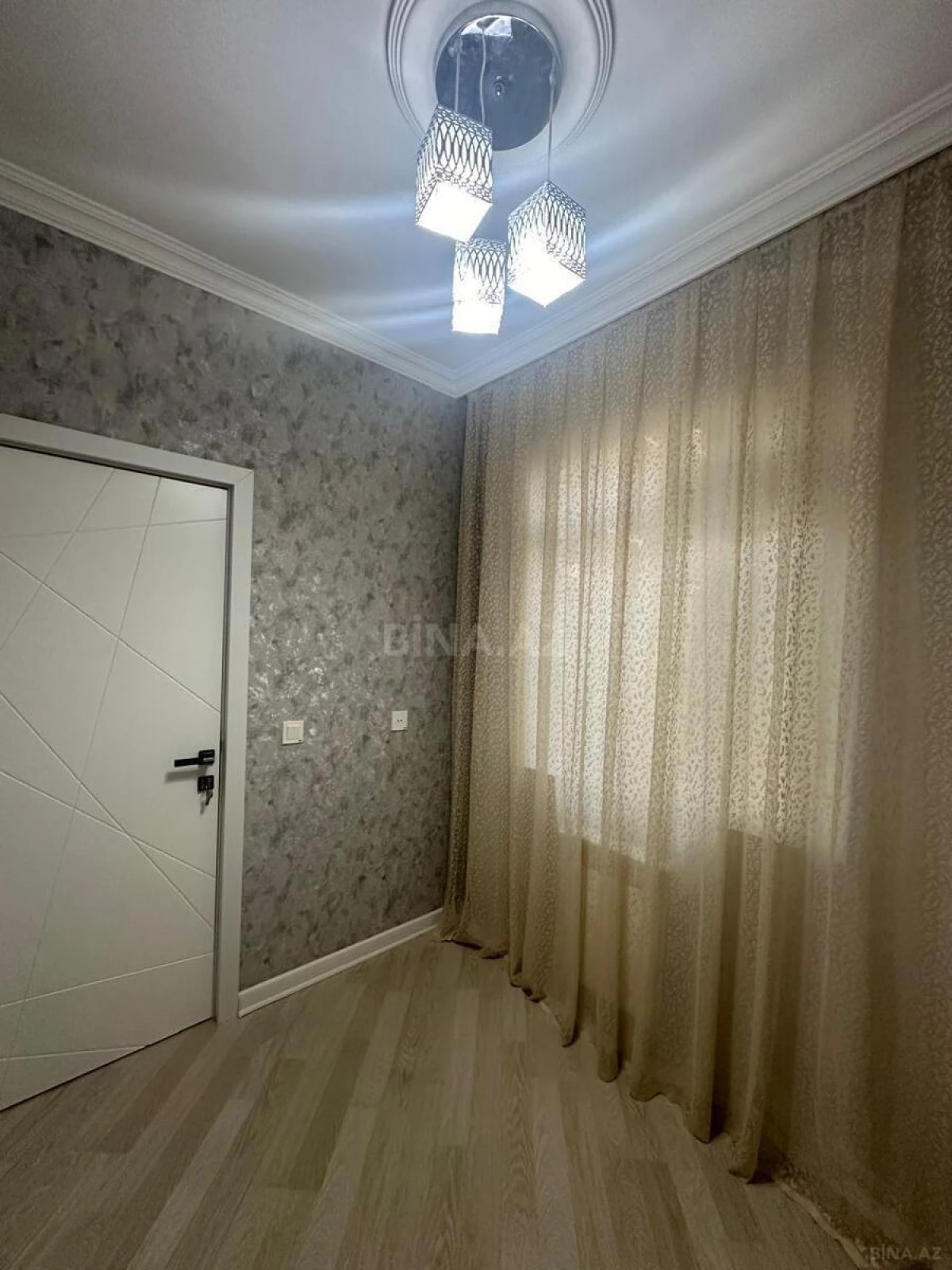 Satılır 2 otaqlı mənzil 45 m²