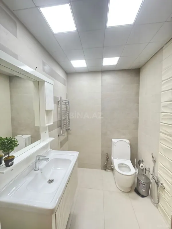 Kirayə verilir 4 otaqlı mənzil 210 m²